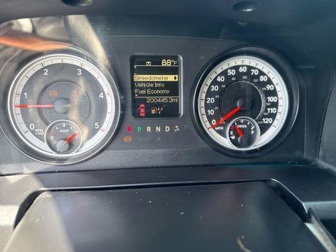 Used 2013 RAM 3500 Tradesman RWD image 11