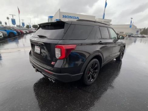 Used 2020 Ford Explorer ST w/ ST Street Pack image 8