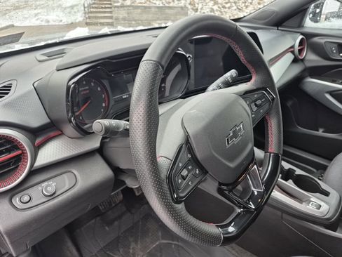 Used 2025 Chevrolet Trax RS w/ Driver Confidence Package image 10