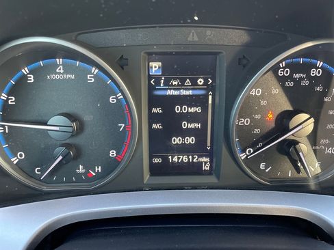 Used 2018 Toyota RAV4 LE w/ All Weather Liner Package image 20