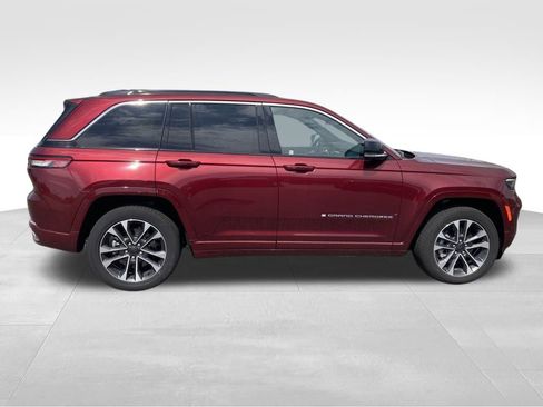 New 2024 Jeep Grand Cherokee Overland w/ Advanced Protech Group III image 7