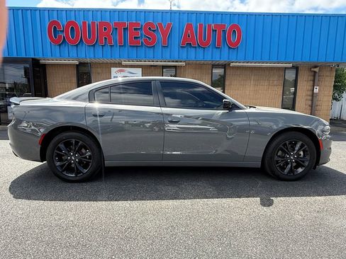 Used 2023 Dodge Charger SXT w/ Blacktop Package AWD/4WD image 12