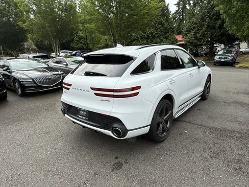 Used 2025 Genesis GV70 3.5T Sport w/ Sport Advanced Package image 5