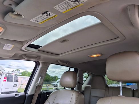 Used 2014 Jeep Compass Latitude FWD image 17