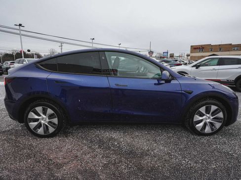 Used 2024 Tesla Model Y Long Range image 4