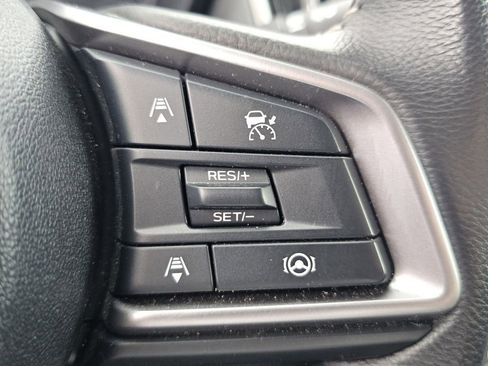 Used 2025 Subaru Outback Premium AWD/4WD image 17