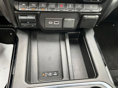 Used 2021 GMC Sierra 1500 AT4 w/ AT4 Premium Package AWD/4WD image 26