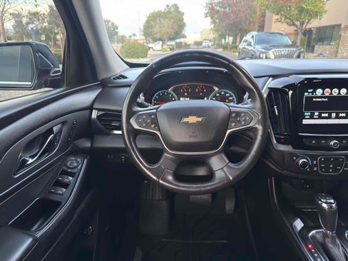 Used 2018 Chevrolet Traverse Premier w/ LPO, Black Accent Package image 20