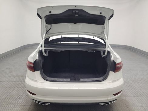 Used 2019 Volkswagen Jetta SEL Premium FWD image 29