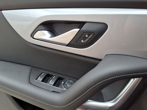 Used 2021 Chevrolet Blazer LT image 31