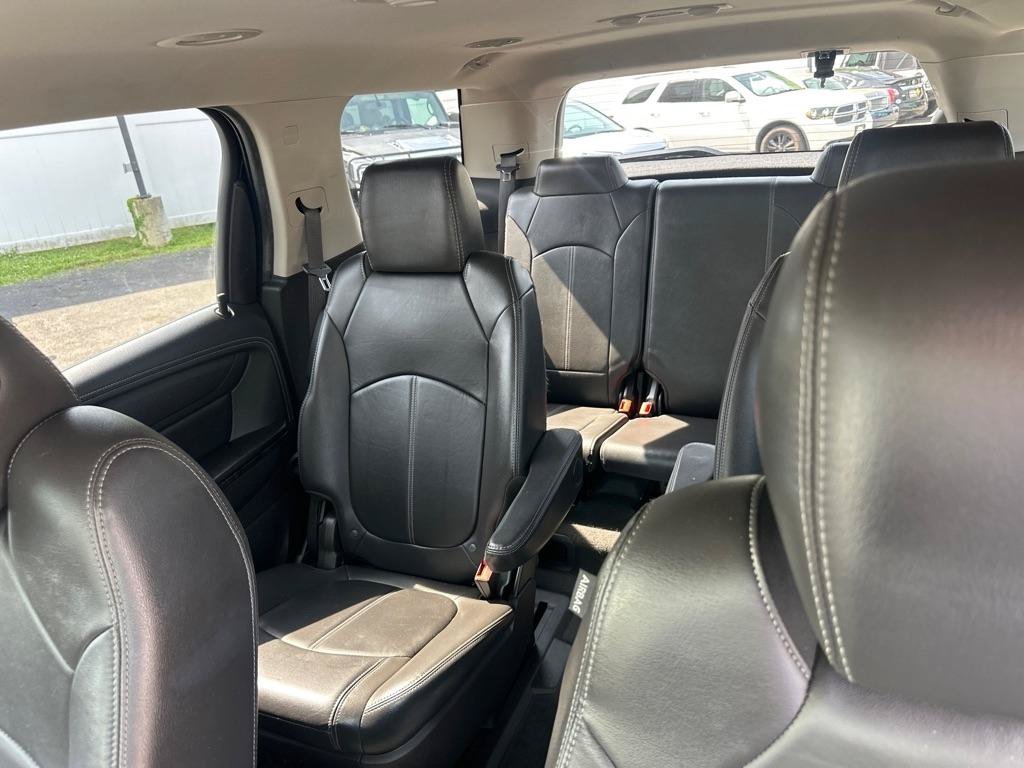 Used 2017 GMC Acadia Limited SLT AWD/4WD image 19