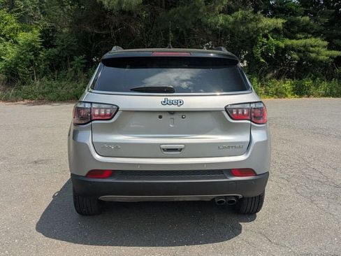 Certified 2022 Jeep Compass Limited w/ Sun and Sound Group AWD/4WD image 7