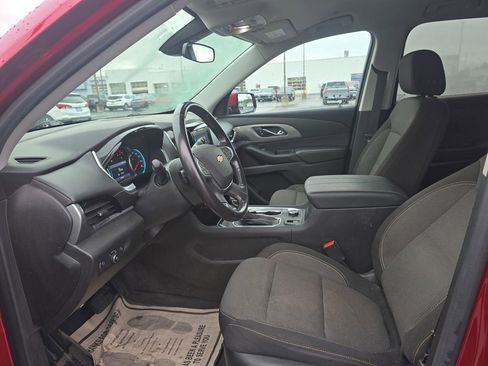 Used 2021 Chevrolet Traverse LT AWD/4WD image 19
