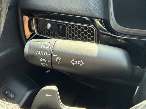 Used 2025 Honda Civic Sport image 29