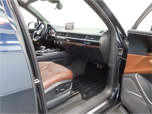 Used 2018 Audi Q7 3.0T Premium Plus w/ Premium Plus Package image 26
