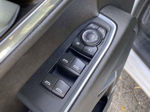 Used 2024 GMC Sierra 1500 SLT AWD/4WD image 17