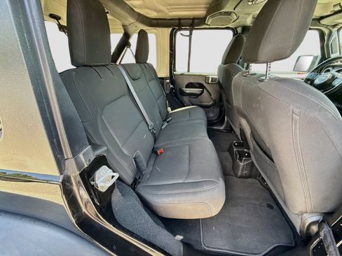 Used 2021 Jeep Wrangler Unlimited Sport AWD/4WD image 28