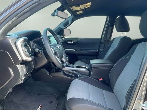 Used 2023 Toyota Tacoma TRD Sport image 21