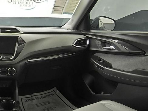 Used 2021 Chevrolet TrailBlazer LT w/ Sun and Liftgate Package FWD image 15