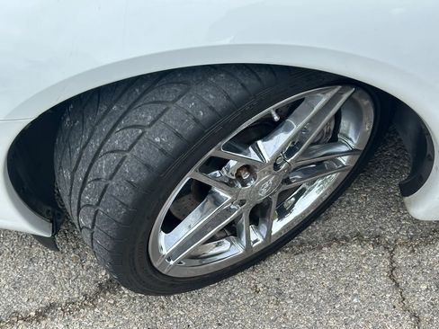 Used 2007 Chevrolet Corvette Coupe w/ Performance Package image 32