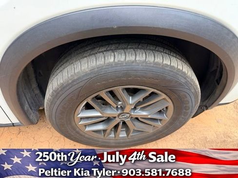 Used 2024 Nissan Rogue S FWD image 15