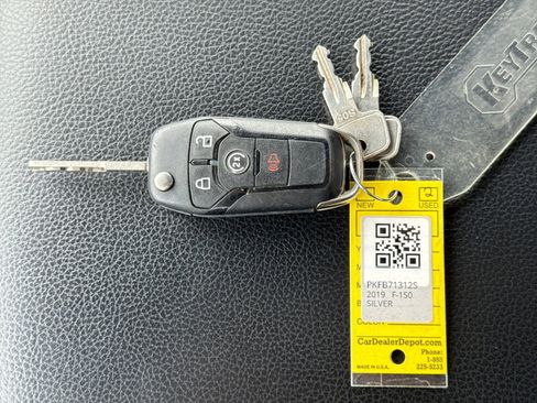 Used 2019 Ford F150 XLT w/ Equipment Group 302A Luxury AWD/4WD image 41