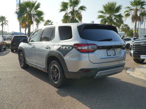 Used 2023 Honda Pilot EX-L image 7