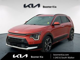 Used 2023 Kia Niro SX Touring video 1