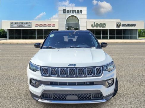 Certified 2023 Jeep Compass Limited AWD/4WD image 5
