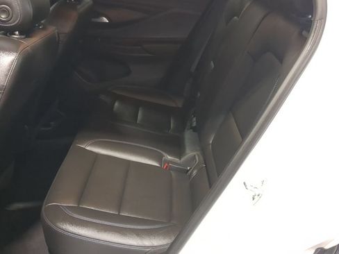Used 2025 Buick Envista Sport Touring w/ Convenience I Package FWD image 19
