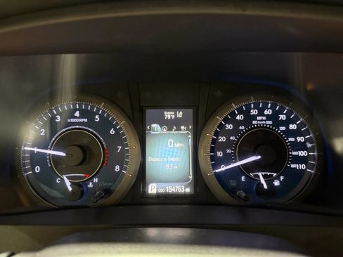 Used 2018 Toyota Sienna XLE Premium AWD/4WD image 16