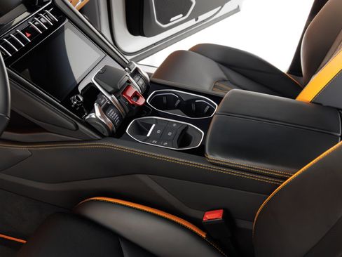 Used 2024 Lamborghini Urus S image 24