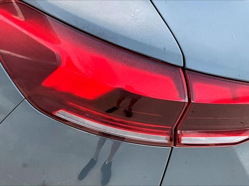 New 2025 Audi Q6 e-tron Premium image 14