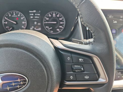 Used 2025 Subaru Outback Premium AWD/4WD image 18
