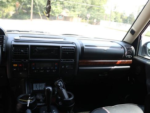 Used 2004 Land Rover Discovery HSE AWD/4WD image 24