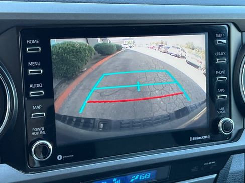 Used 2021 Toyota Tacoma TRD Sport w/ Technology Package RWD image 19