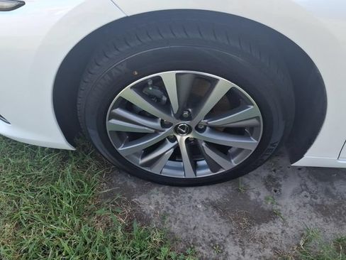 Used 2021 Lexus ES 350 w/ Premium Package FWD image 4