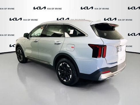 New 2026 Kia Sorento S w/ S Panoramic Sunroof Package image 5
