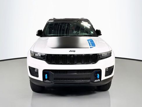 Used 2022 Jeep Grand Cherokee Trailhawk w/ Advanced Protech Group II image 2