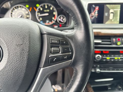 Used 2014 BMW X5 xDrive35d image 17