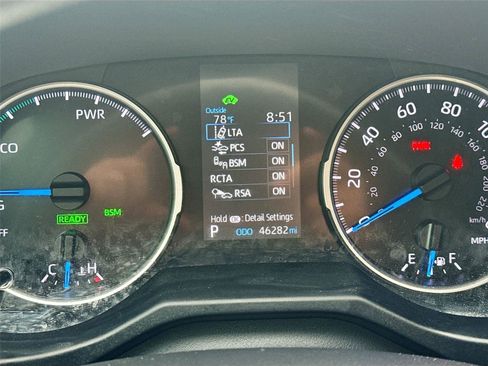 Used 2021 Toyota RAV4 XLE image 12