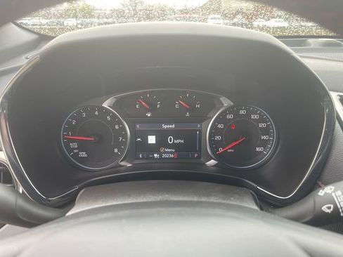 Used 2024 Chevrolet Equinox RS w/ RS Leather Package image 18