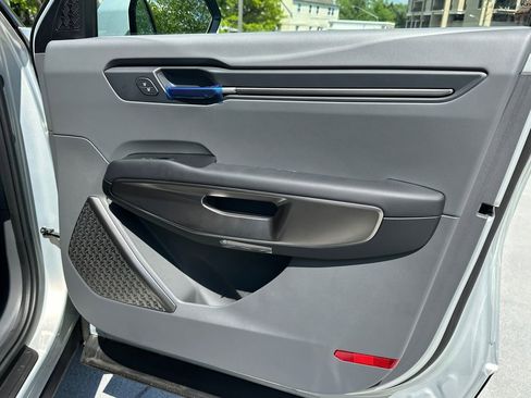 New 2026 Kia EV9 Wind AWD/4WD image 16