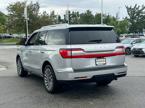 Used 2019 Lincoln Navigator Reserve image 6