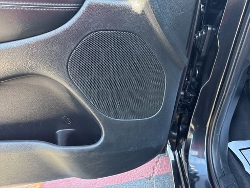 Used 2015 Jeep Grand Cherokee Altitude image 15