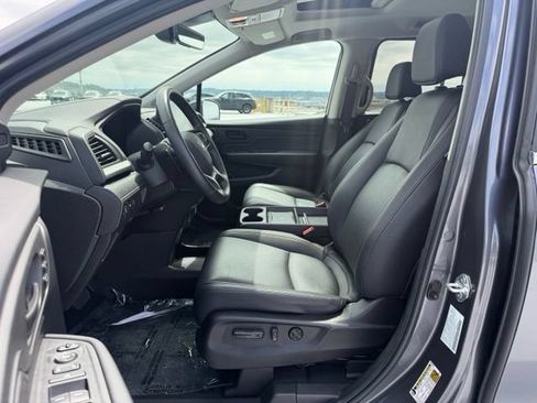 Used 2025 Honda Odyssey EX-L image 10