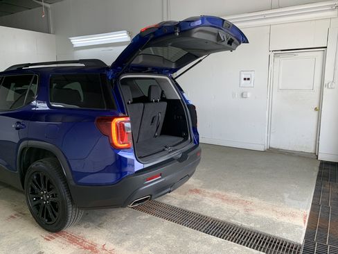 Used 2023 GMC Acadia SLE w/ Elevation Edition image 41