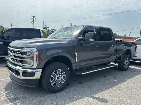 New 2026 Ford F250 Lariat w/ FX4 Off-Road Package AWD/4WD image 5
