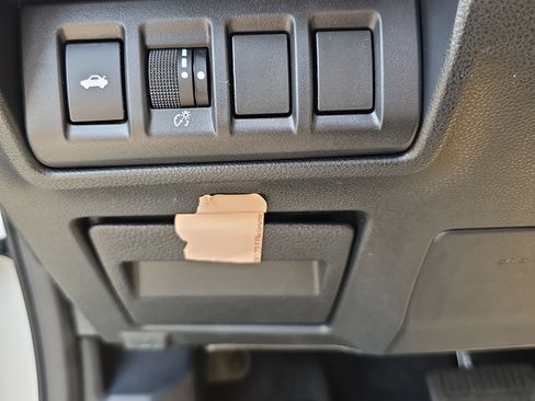 Used 2022 Subaru Legacy Premium image 23