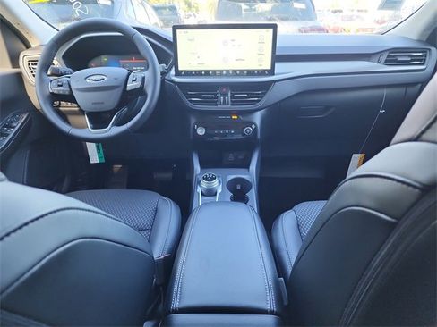 New 2025 Ford Escape SE image 13